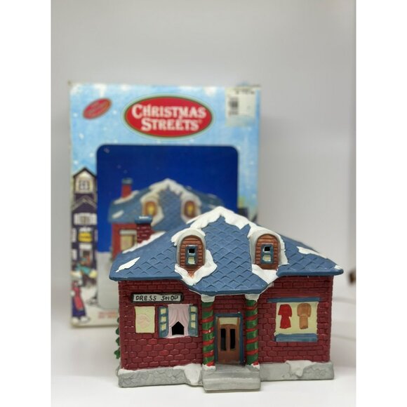 VTG Christmas Streets Illuminated Ceramic Dress Shop Village House Figurine - Picture 1 of 6